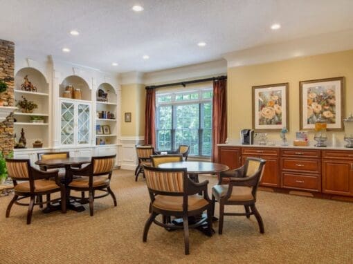 Charter Senior Living of Buford Image Gallery - Community Cafe